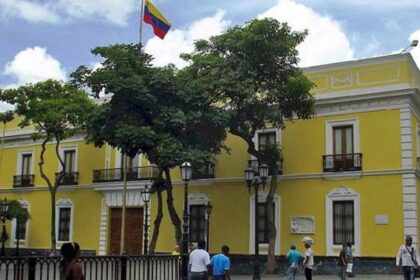 "Son atrevidas e infundadas": Cancillería rechazó recientes declaraciones del presidente de Guyana sobre el gobierno venezolano
