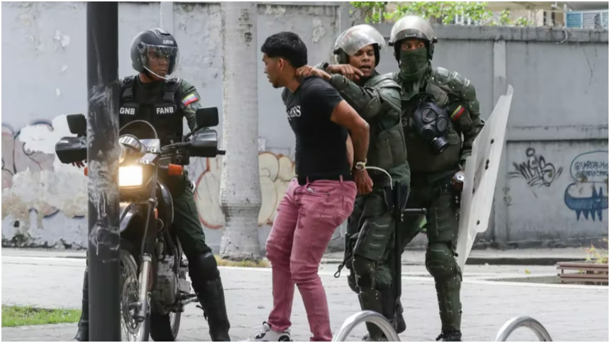 Un grupo de Organizaciones de Derechos Humanos condenaron este jueves, 1 de agosto, la represión ejercida por los organismos de seguridad controlados por el chavismo en contra de los venezolanos que se alzaron en protestas para rechazar los resultados de las elecciones presidenciales del 28 de julio.