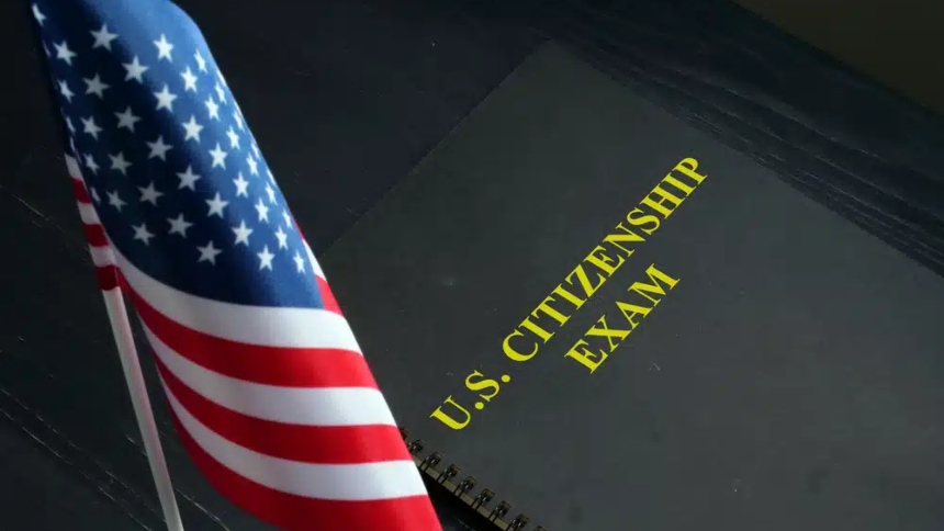 ¿Cuáles son las personas no tienen que hacer examen de inglés y civismo para obtener ciudadanía en EEUU? El Servicio de Ciudadanía en Inmigración de Estados Unidos (Uscis por sus siglas en inglés) dejó claro que los únicos son aquellos con discapacidades físicas, de desarrollo o mental.  