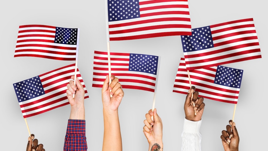 El Servicio de Ciudadanía e Inmigración de Estados Unidos (Uscis, por siglas en inglés) estableció una regla que facilita el proceso de naturalización para ciertos residentes permanentes mayores de 50 años.  