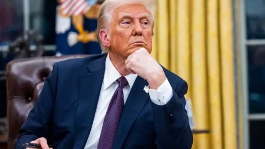 El presidente de EEUU, Donald Trump, defendió públicamente su decisión de aceptar un avión de lujo ofrecido por la familia real de Catar.  