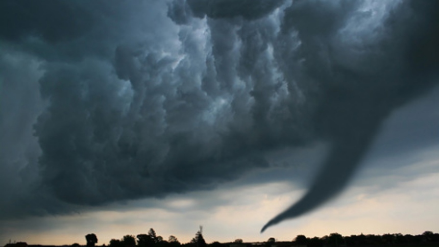 EEUU enfrenta una peligrosa ola de tormentas severas, que ha puesto en alerta a más de 45 millones de personas en EEUU. 