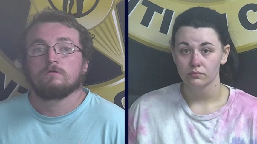 dos padres de Kentucky (EEUU) han sido arrestados después de que se revelara los crueles castigos que le imponían a su hijo, de cinco años,
