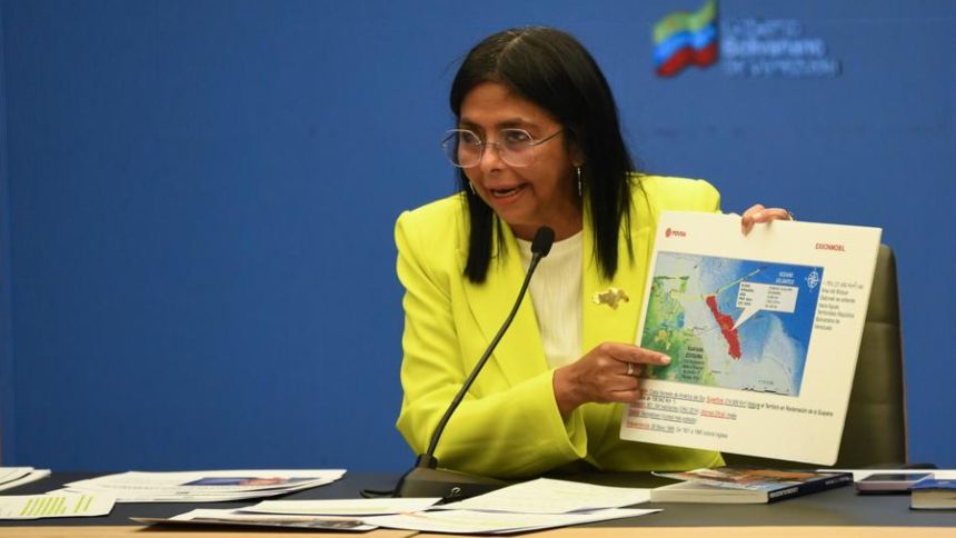 Las críticas de Delcy Rodríguez al "acuerdo de defensa" que firmó Guyana con el Reino Unido