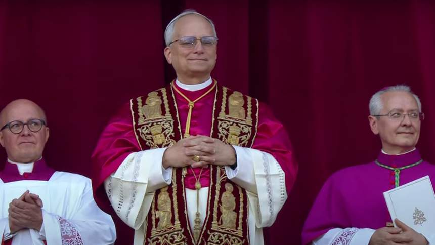 El Vaticano publicó el retrato oficial del nuevo papa con su firma como León XIV