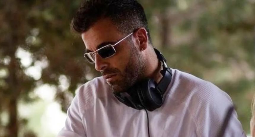 DJ