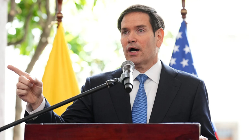 “No vamos a permitir que un cartel se haga pasar por gobierno dentro de nuestro hemisferio”, expresó este lunes, 15 de septiembre, el secretario de Estado de Estados Unidos, Marco Rubio, en alusión a Nicolás Maduro, a quien se señala desde el país norteamericano como el jefe del Cartel de los Soles.  