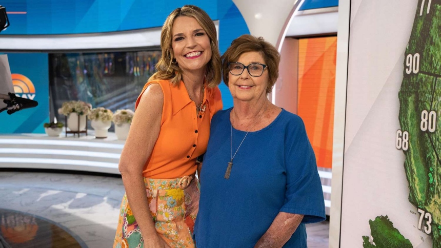 El Departamento de Justicia de Estados Unidos anunció el arresto de un hombre en California acusado de intentar extorsionar a la familia de Nancy Guthrie, madre de la periodista de NBC Savannah Guthrie, en medio de una investigación por secuestro.  